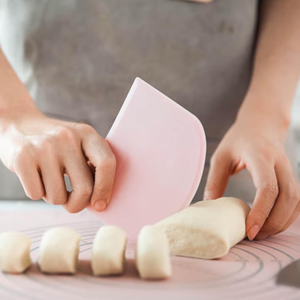 Bench Scraper Dough - Flexible Kunststoff-Teig- und Arbeitsflächenschaber mit Scharfen