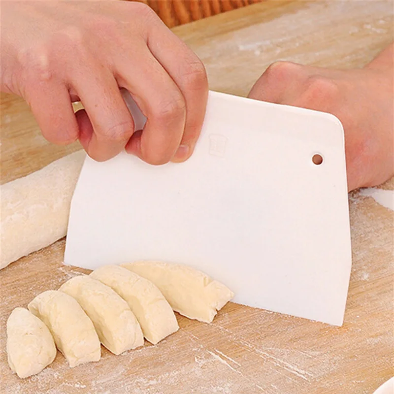 Bench Scraper Dough - 1 Stück Kunststoff-Teigschaber, Mehrzweck-Lebensmittelschaber, Lebensmittelechte Schaber